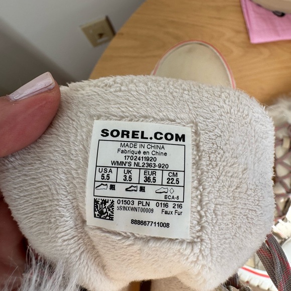 Sorel winter boots - Picture 4 of 5